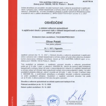 Osvědčení o získání odborné způsobilosti OZO v prevenci rizik vystavené pro Oliver Pataki organizací TÜV AUSTRIA Czech spol. s r.o.