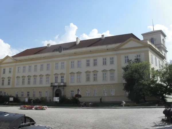 Teplický zámek – Teplice Teplický zámek v Teplicích – tlumočím španělštinu v Teplicích, Mostě i Ústí nad Labem